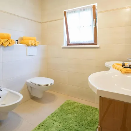 Erhoehte Und Ruhige Lage Am Ortsrand Von By Interhome
